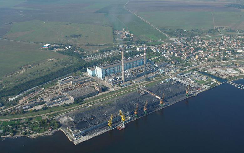 ČEZ vyřadí tři bloky bulharské elektrárny. Chce ji prodat