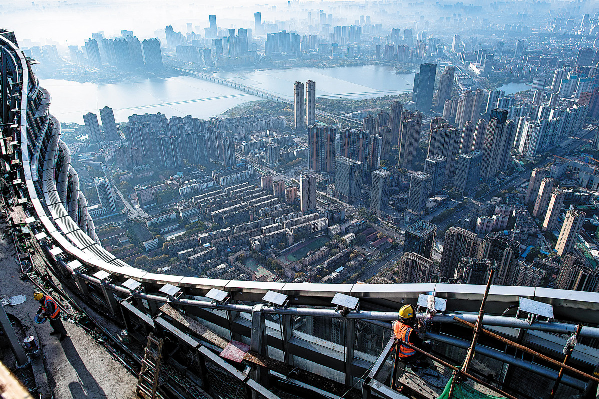 Čína se pokouší zkrotit realitní trh. Reguluje ceny a podporuje výstavbu